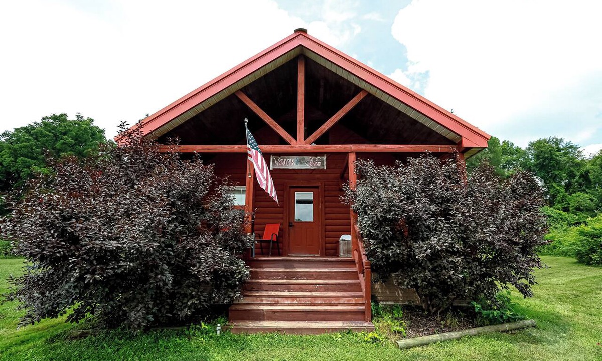 McArthur Cabin | Hook & Hideaway