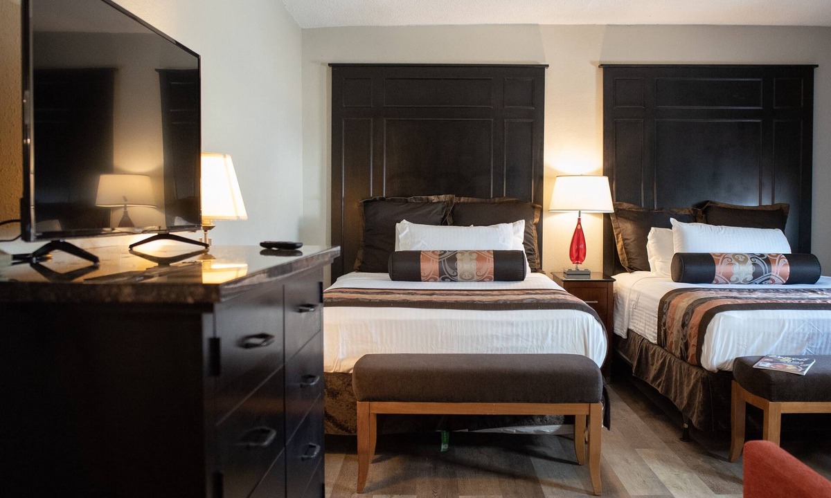 Dearborn Hotel | Hotel Chataura