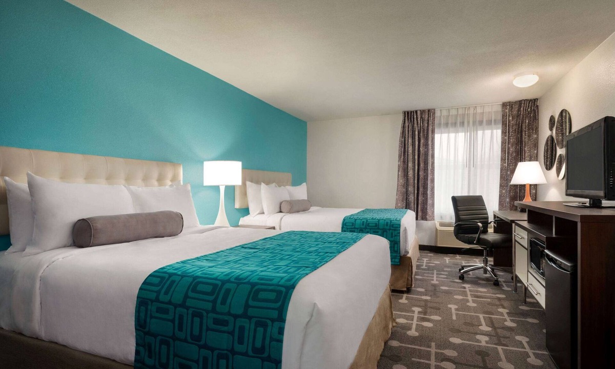 Appleton Hotel | Howard Johnson by Wyndham Appleton