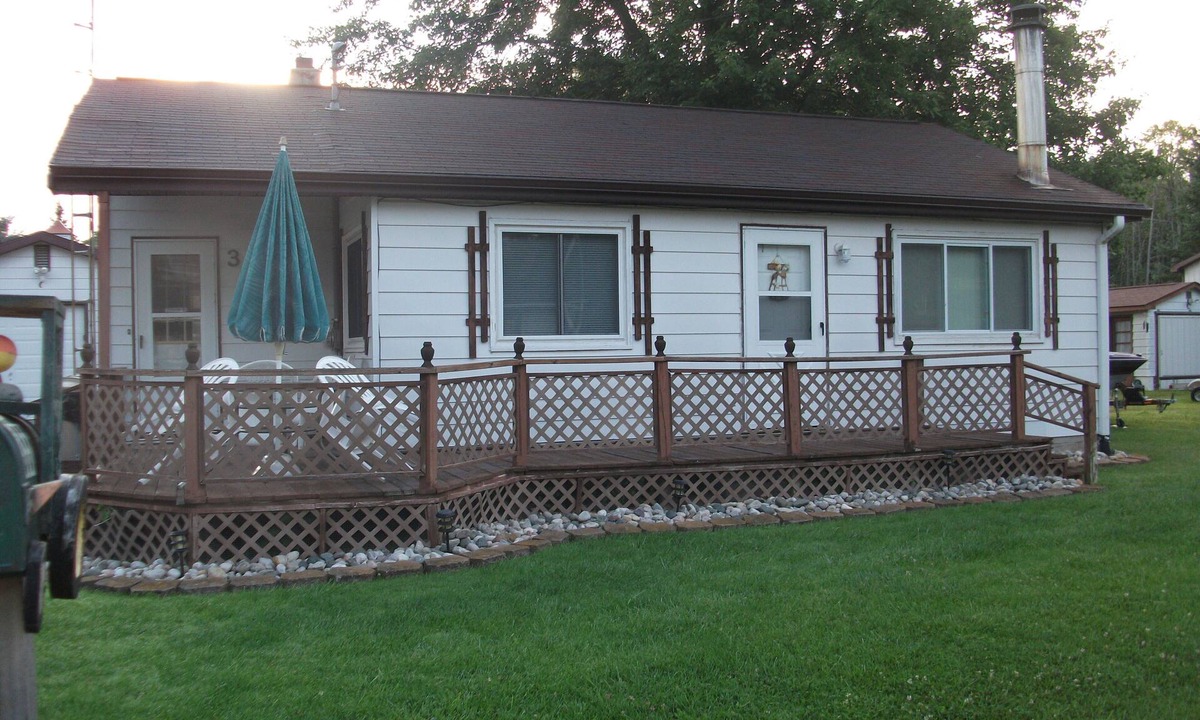 Spruce House | Hubbard Lake, South Shore All seasons sport lake