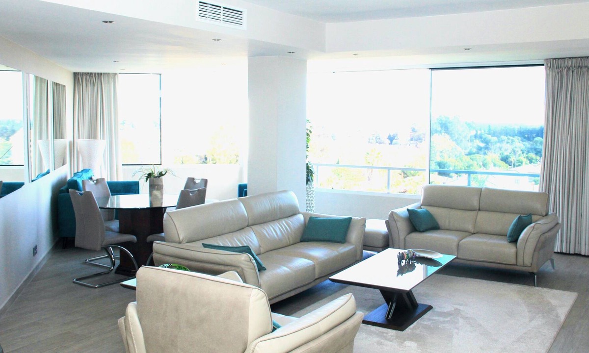 Guadalmina Apartment | Impeccable 2-Bed Apartment in Marbella