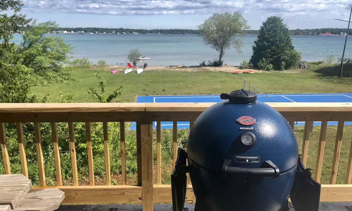 Beaver Island House | Incredible Paradise Bay Views