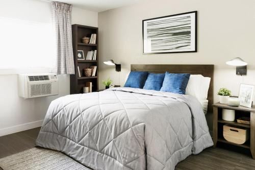 Shenandoah Hotel | InTown Suites Extended Stay Baton Rouge LA