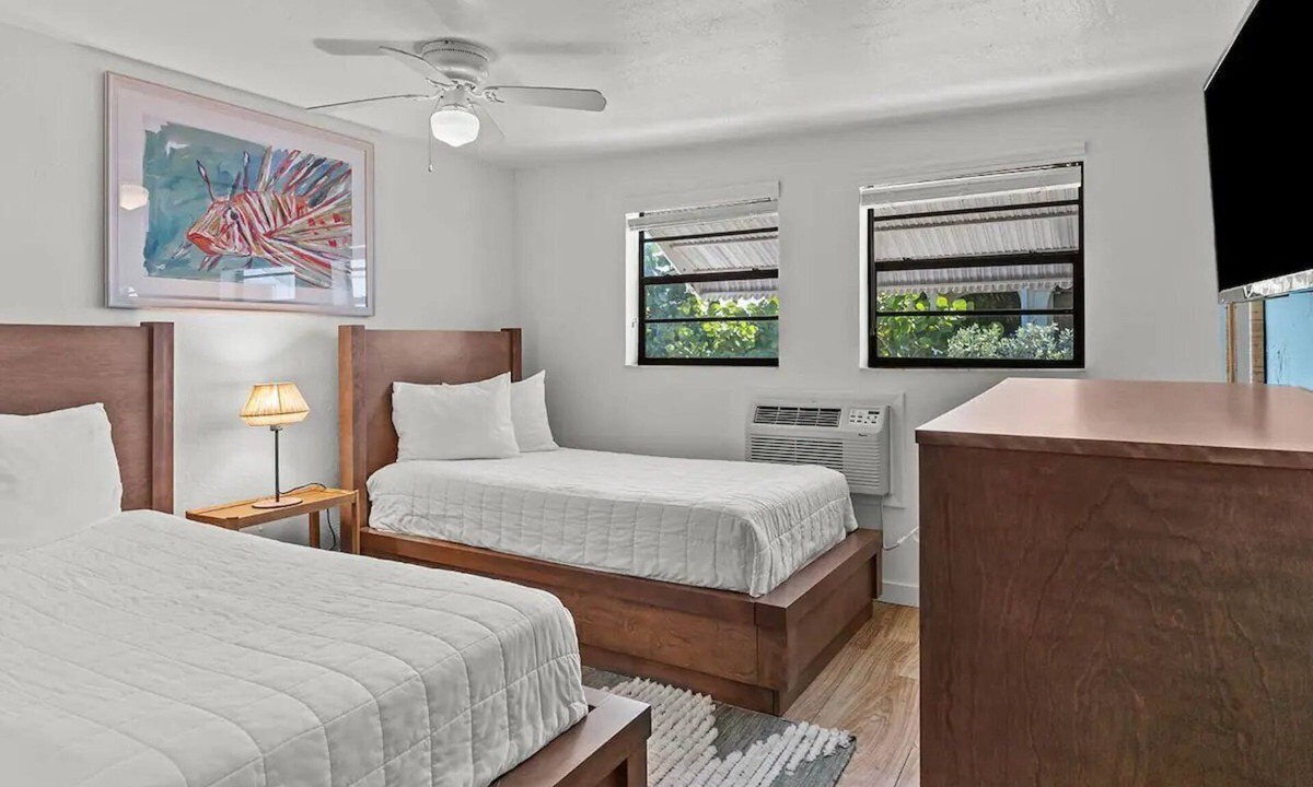 Little Torch Key Hotel | Island Getaway | w/Beach, Pool, Kayaks, Lawn Games & Breakfast Included!