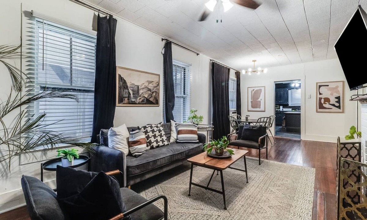 Freetown - Port Rico House | Jefferson Home Room 4