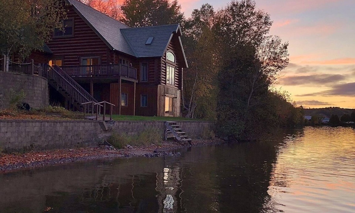 Houghton House | Keweenaw's Houghton Haven waterfront home. Secluded & private, yet close to town