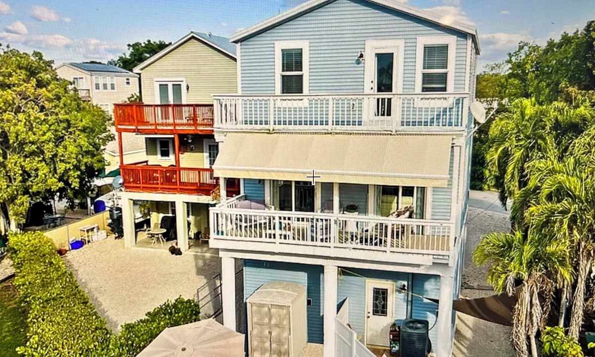 Key Largo House | Key Largo Retreat | Golf Cart & Kayaks Included