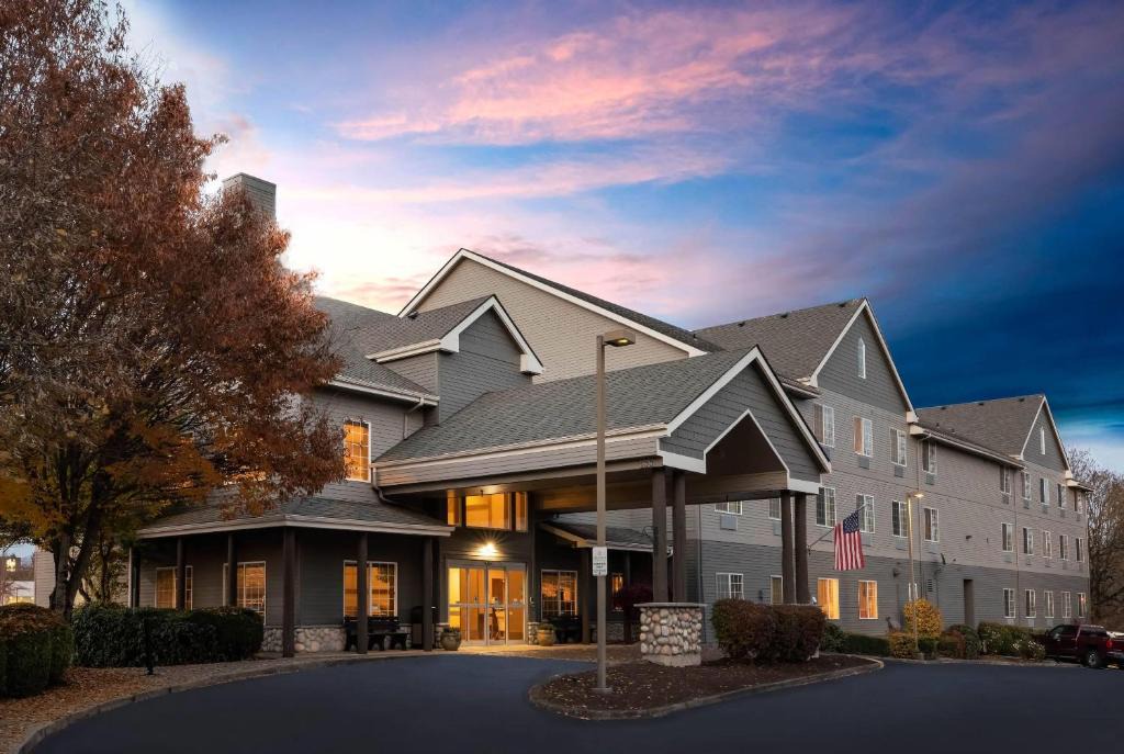 Harlow Hotel | La Quinta by Wyndham Eugene