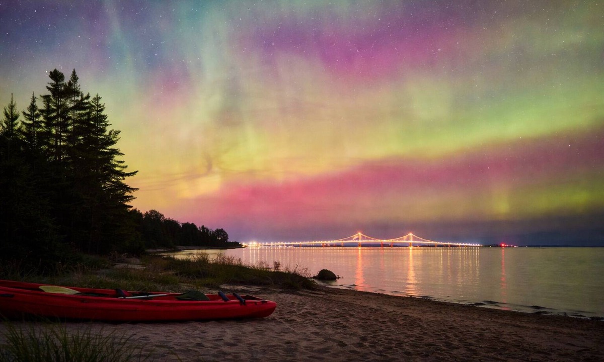Cheboygan Cabin | Lake Huron Beachfront, Hot Tub, Kayaks, 10 minutes to Mackinaw City