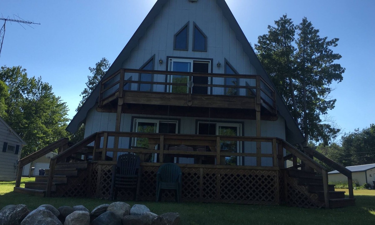 Cedar Ski Chalet | Lake Leelanau Waterfront!