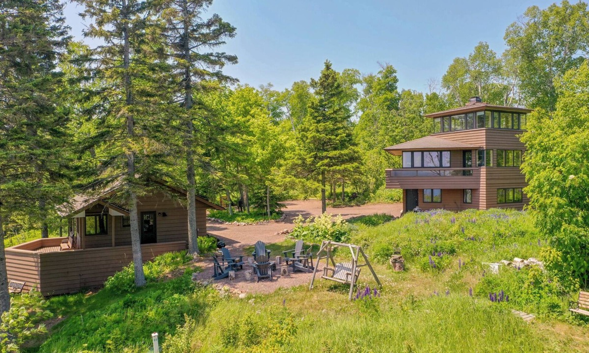 Schroeder Cabin | Lakeside and Treehouse - Lake Superior - Schroeder, Minnesota - Cascade Vacation