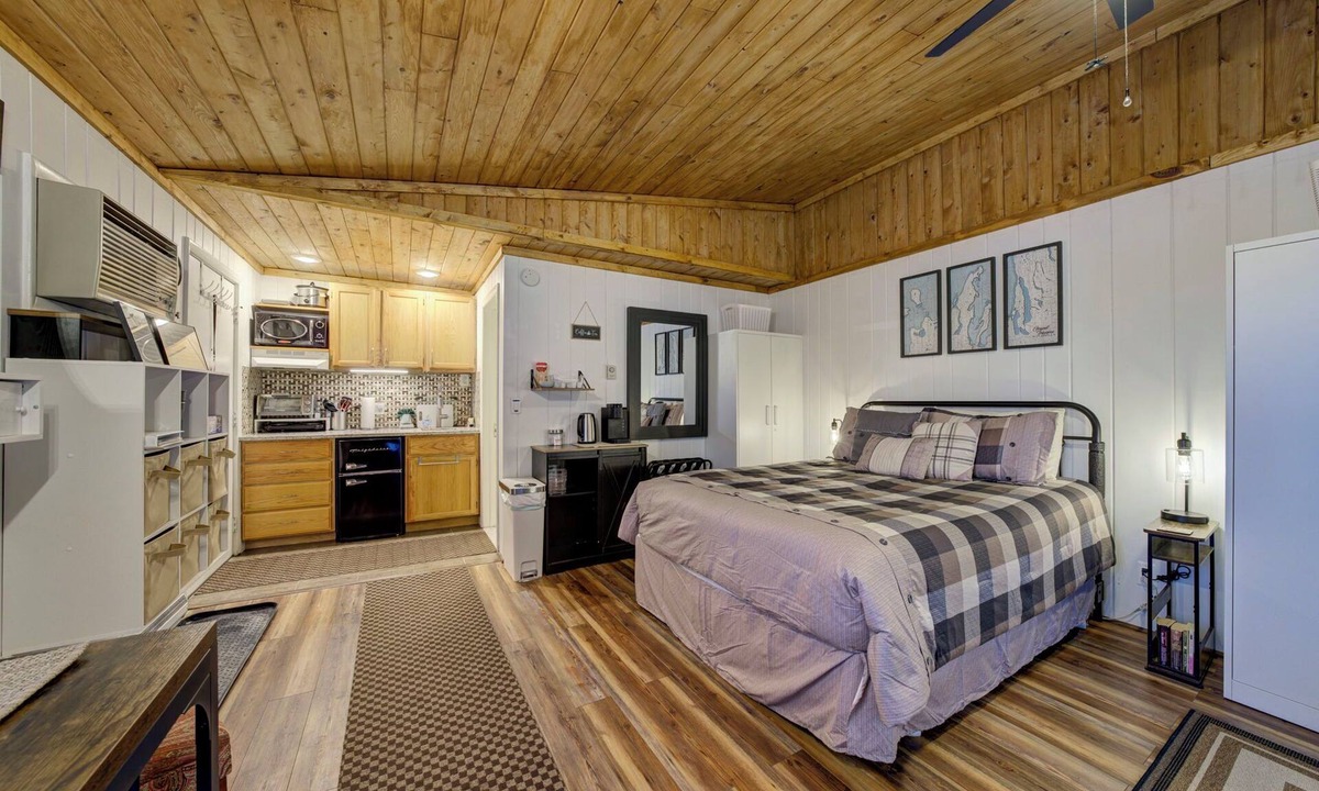Bellaire Condo | Lakeview Loft at Shanty Creek!