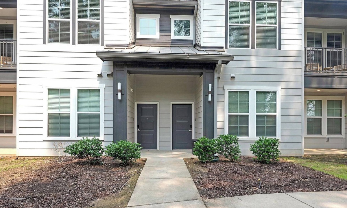 Cordova Apartment | Landing | Chic 1BD, Pool, Clubhouse