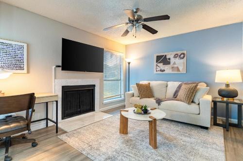 North Arlington Apartment | Landing Modern 1BD Pool