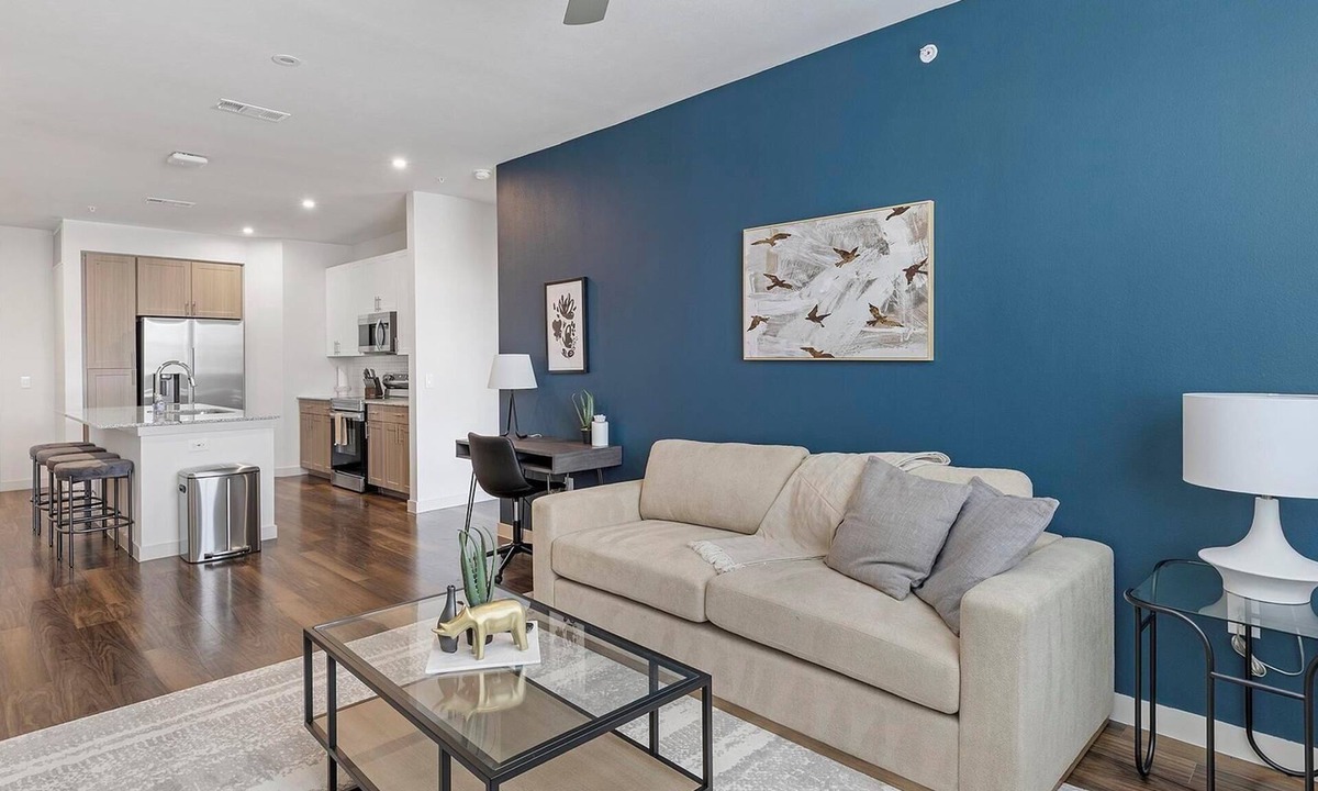 Fate Apartment | Landing | Stylish 2BD, Clubhouse, Pool