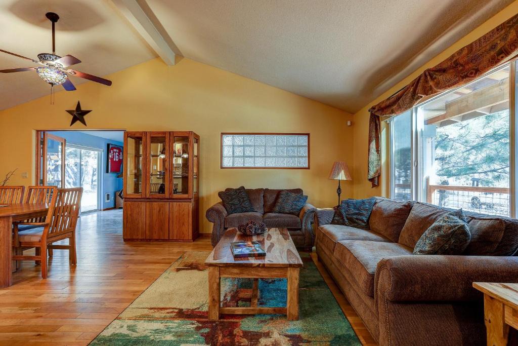 Larkspur House | Larkspur Trail