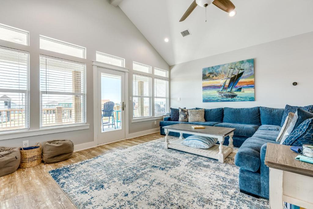Port Bolivar House | Latitude Adjustment