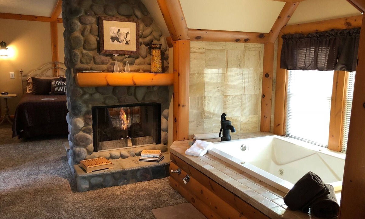 Lake Geneva Bed & Breakfast | Lazy Cloud