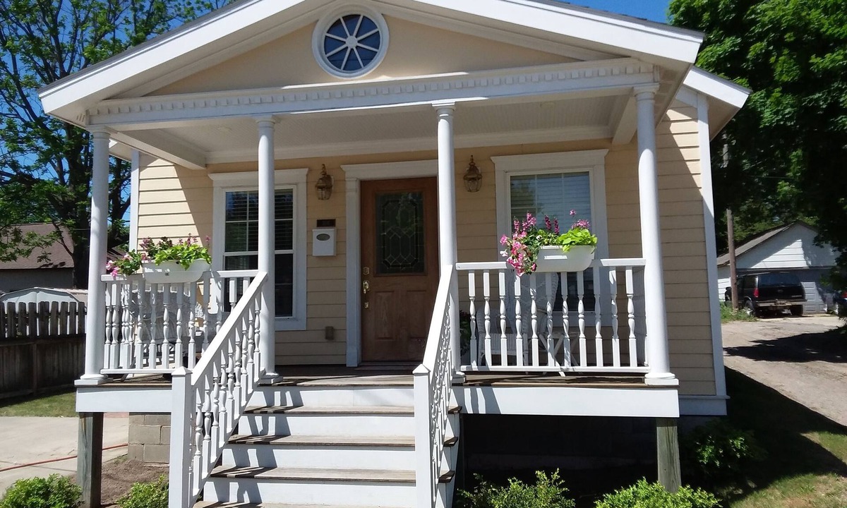 Ludington House | Location, Location, Location! Close to Beach, Marina, & Downtown!