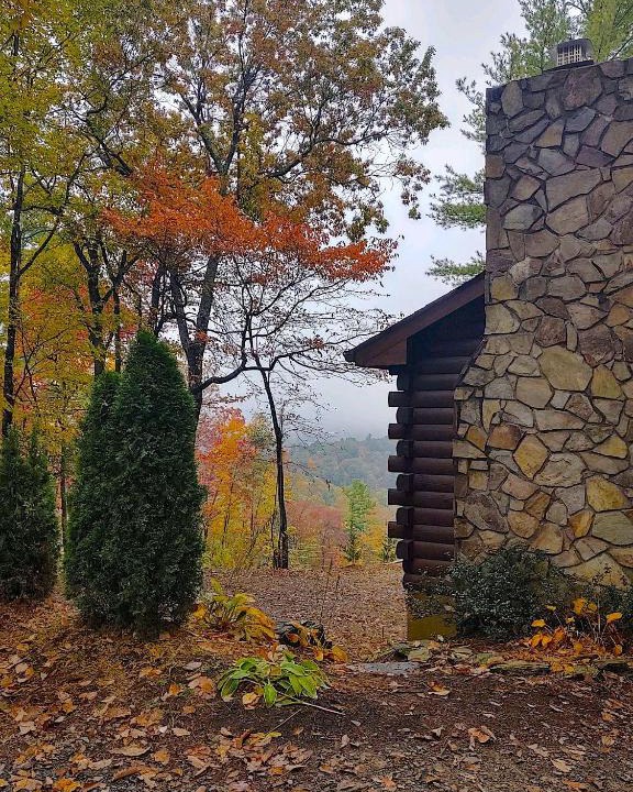 Apple Ridge House | Log Cabin
