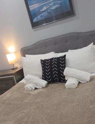 Queens Apartment | lovely and charming