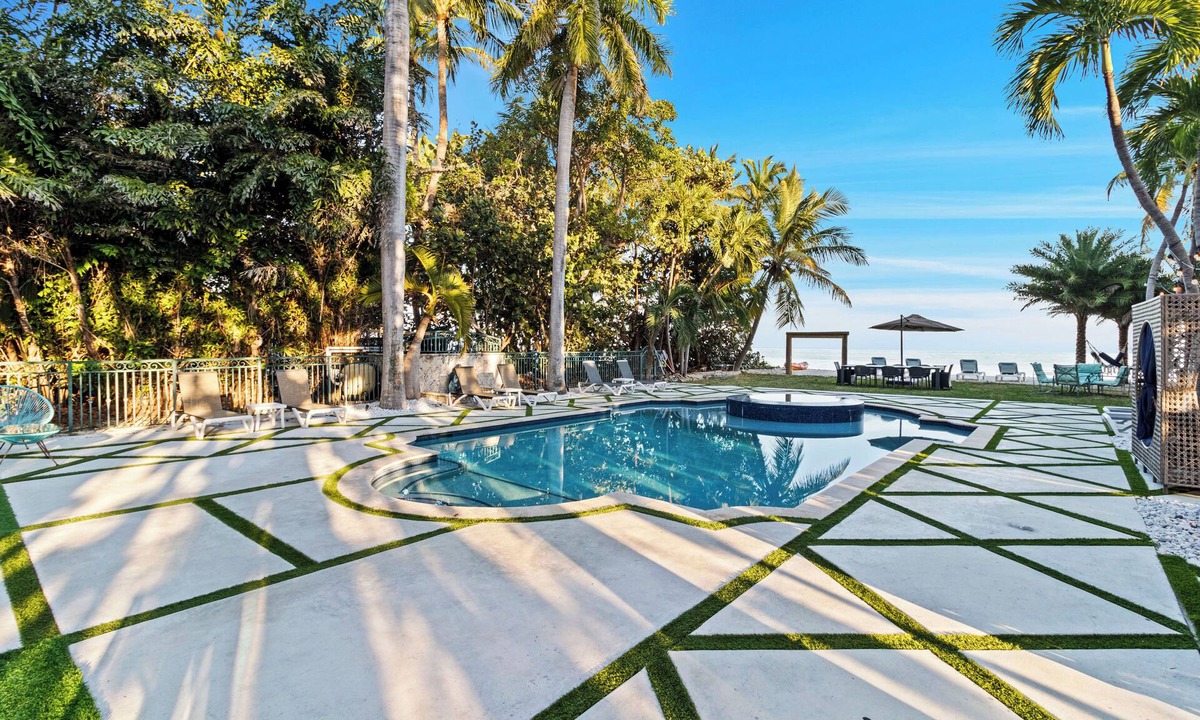Islamorada Villa | Luxe Beachfront Villa