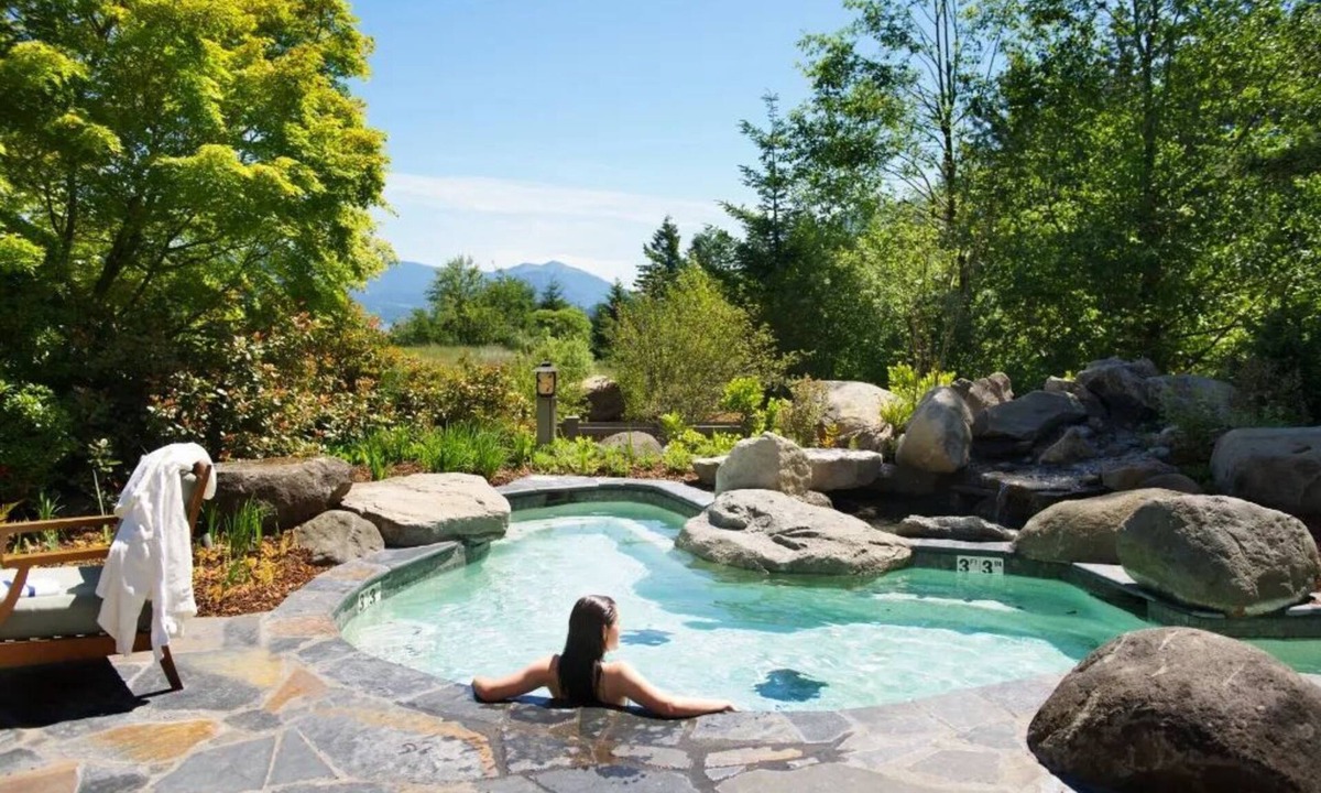 Stevenson House | Luxe Escapes: Glamping in Washington's Wilderness