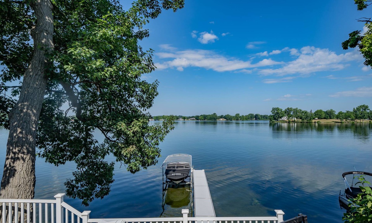 Coldwater House | Luxurious Morrison Lakehouse w/Hot Tub & Sunset Views