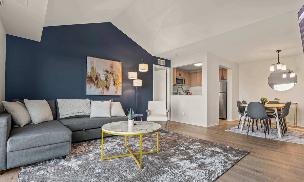 Bryant Pattengill West Apartment | Luxury 2BD | DT Ann Arbor | 3 Beds | Free Parking