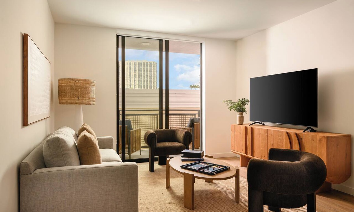 Midtown Apartment | Luxury 2BR Suite in Edgewater | Balcony + Pool & Gym | Sense28 by AvantStay