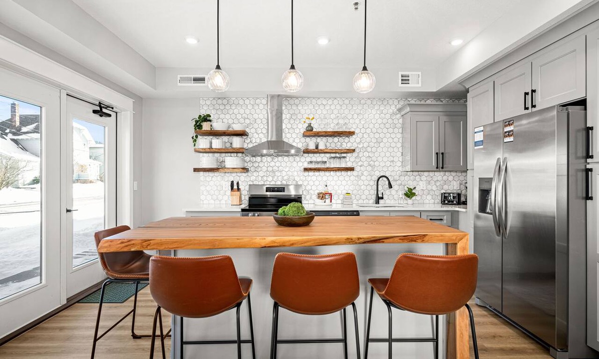 Park Point Condo | Luxury Condo w/Beach Access | Dragestil 717-1