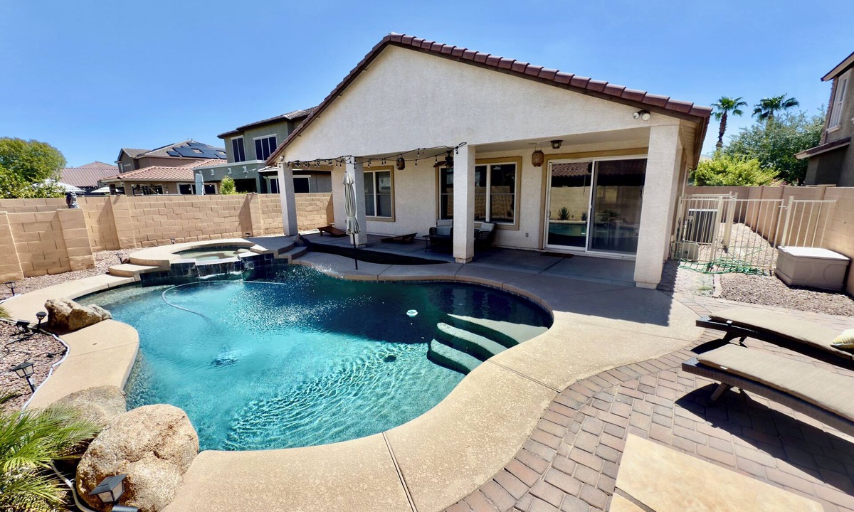 South Mountain House | Luxury Desert Oasis