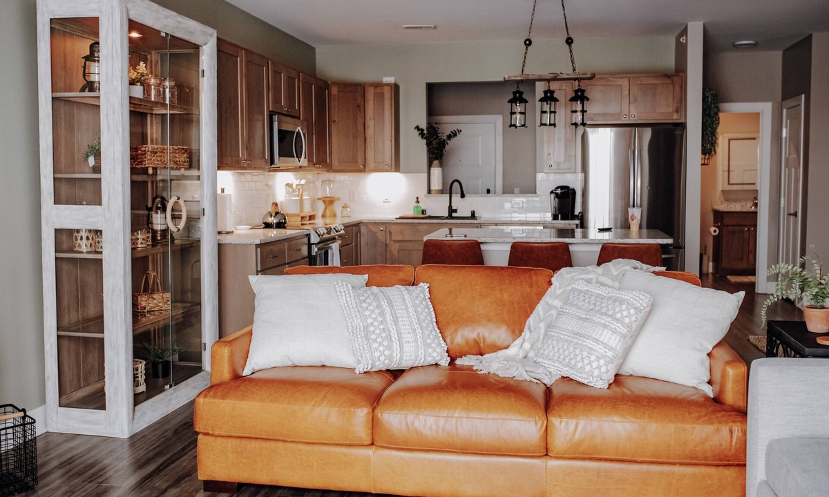 Wausau Apartment | Luxury Waterfront 2BR w/King Suite