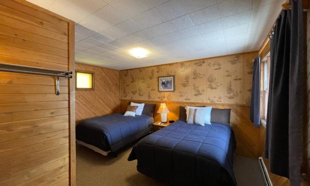 Onaway Cabin | Lyons in Onaway - 2 Full Beds - Room 2 - Sleeps 4