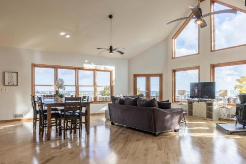 St Ignace House | Mackinac Island Cabin Steps to Ferry Sleeps 12