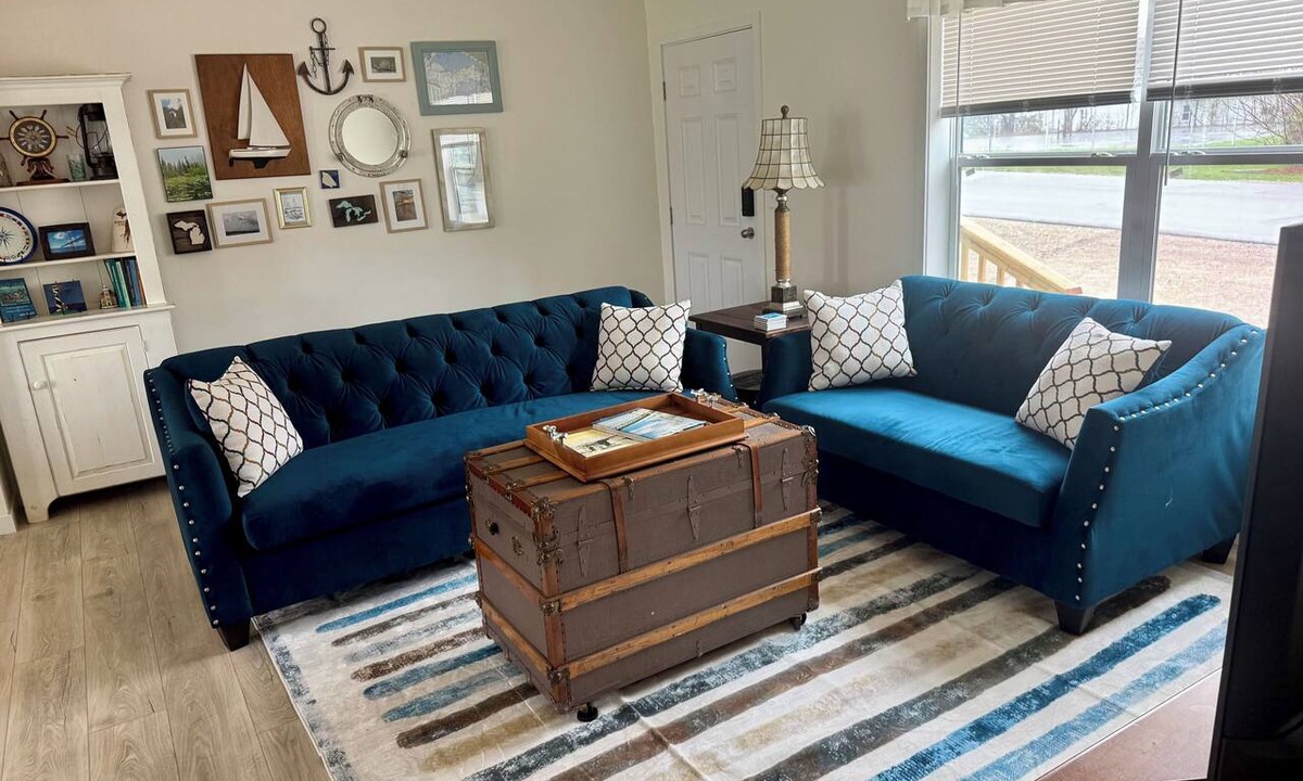 St Ignace House | Mackinac Utopia - Fabulous 3-Bedroom Home with AC in beautiful St. Ignace