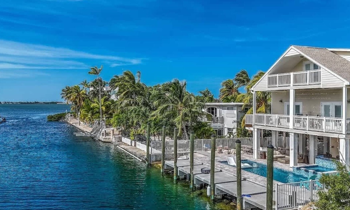 Big Pine Key House | Manatee Watch | 5 bedrooms, pool, ocean access