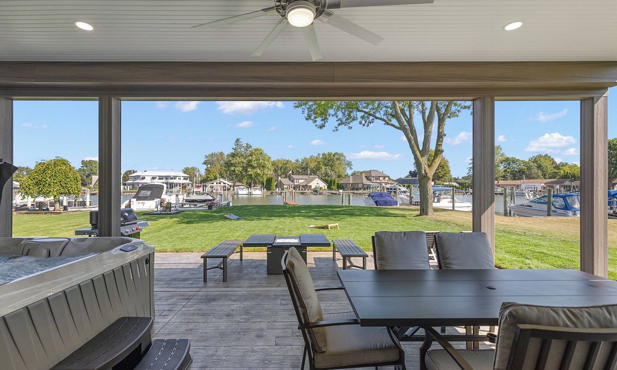 Harrison House | Manse Island: Sizzle by the River – Hot Tub, Fire Pit, and Summer Fun