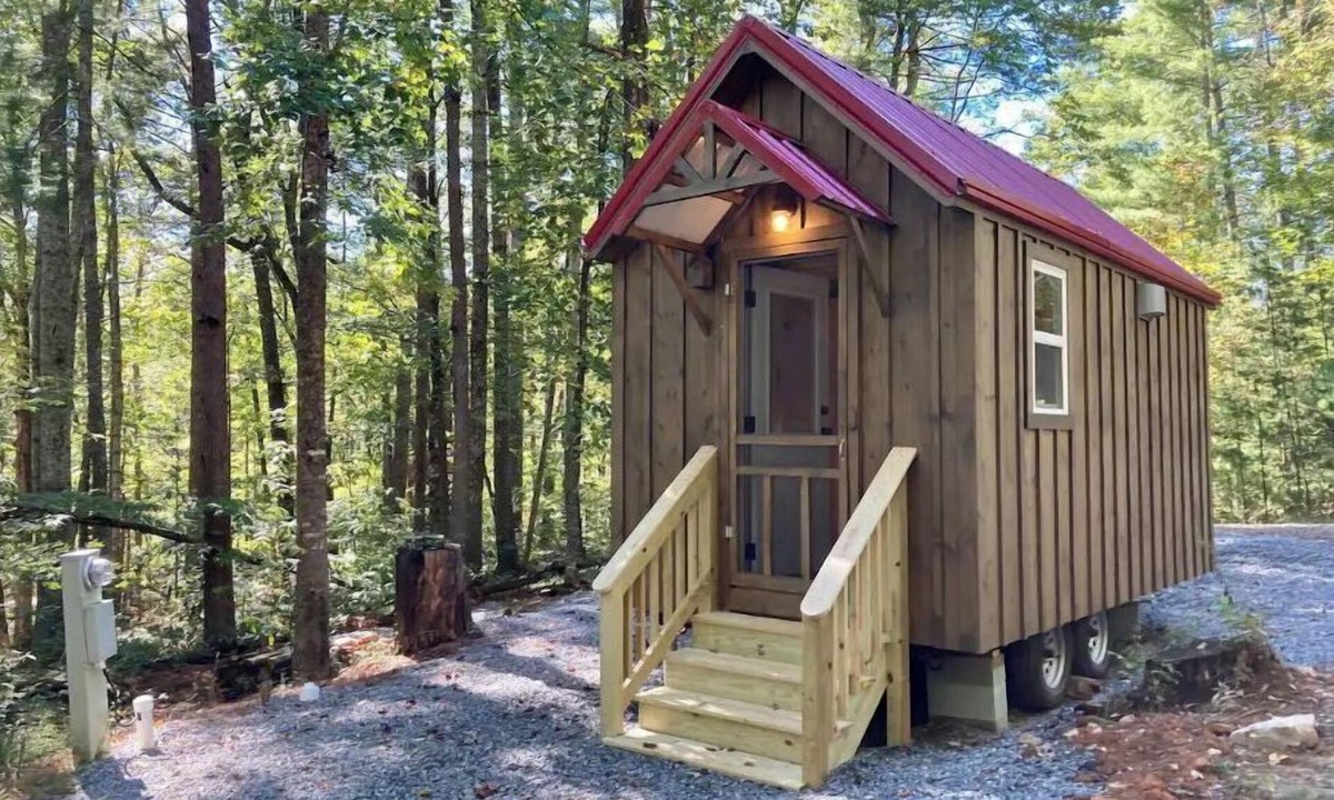 Clarkesville Cabin | Maple Tiny Home at Bleu Canoe Campground