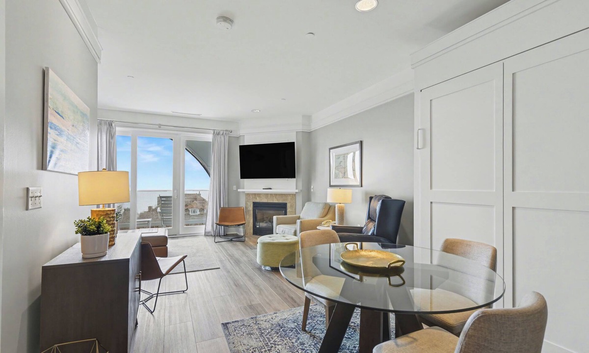 Bay Harbor Condo | Maritime Lakview Suite 417: A spacious 2-bedroom condo in beautiful Bay Harbor, MI.