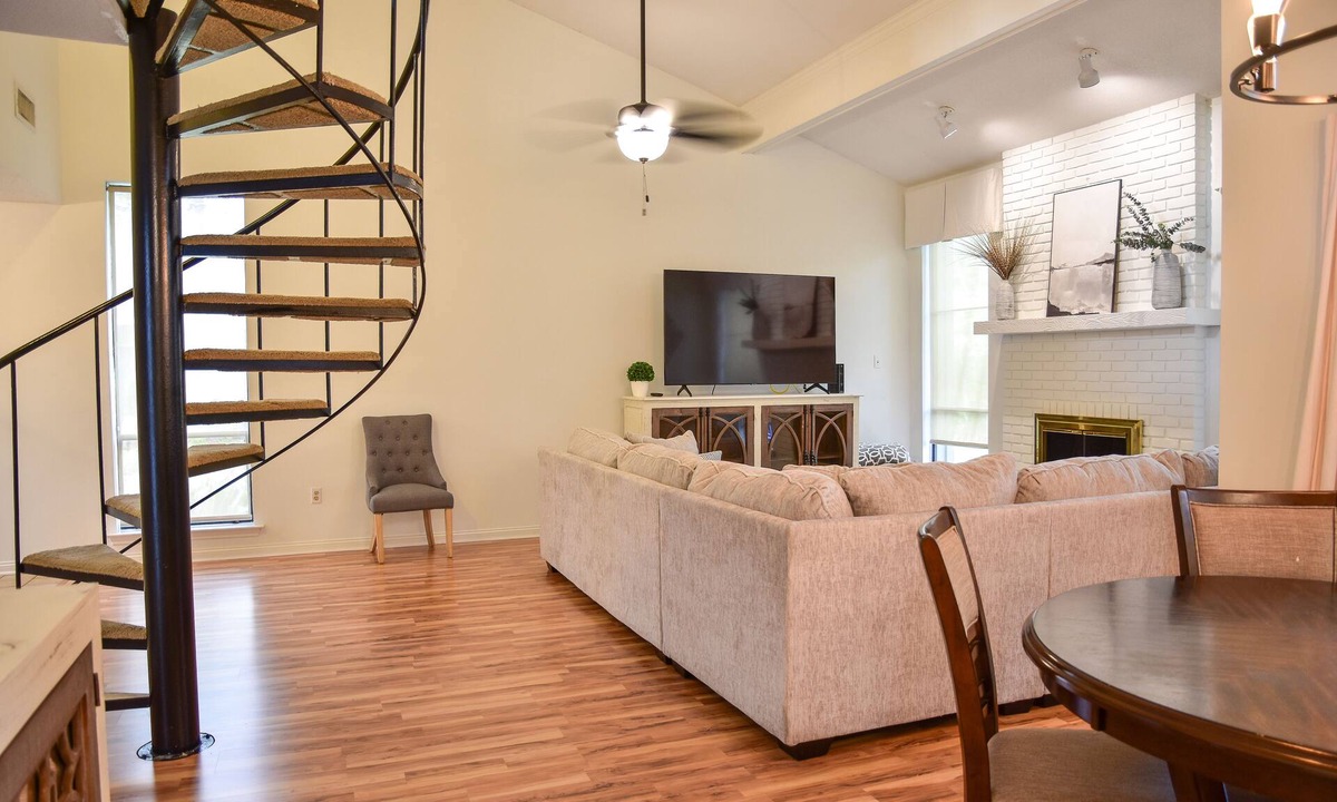 Mandeville Condo | Marvelous 3-bedroom condo in gated country club