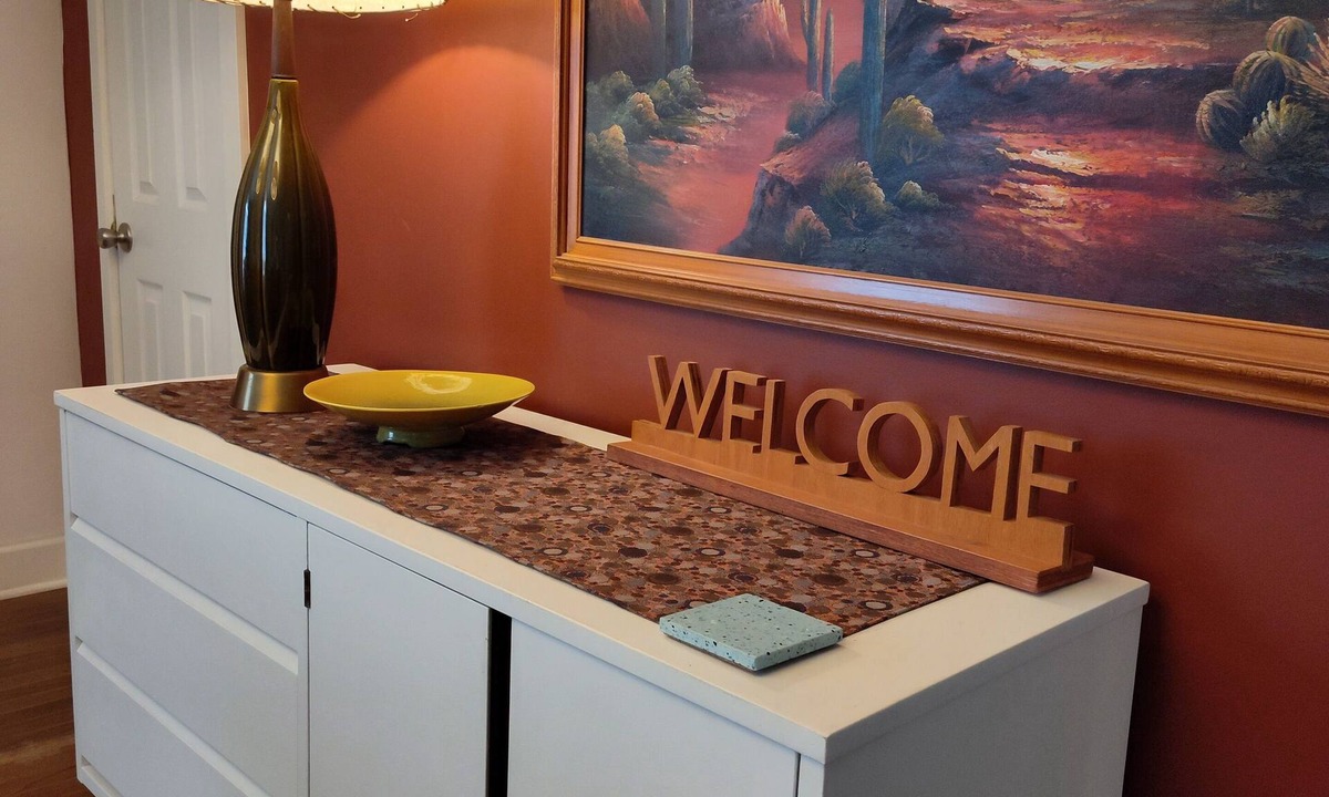 Oatfield House | Mid Century style, Mt Hood, Gorge, City accessibility. 2 bedroom in Clackamas