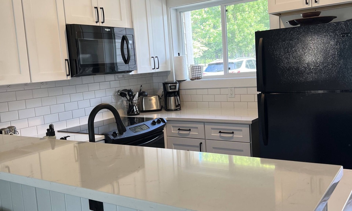 Onamia Villa | Mille Lacs Beach Villa - Lakefront 2BR Condo