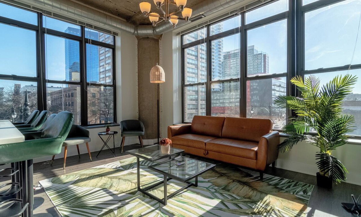 Prairie District Hotel | Modern 2BR/2BA Corner Suite Near McCormick Place