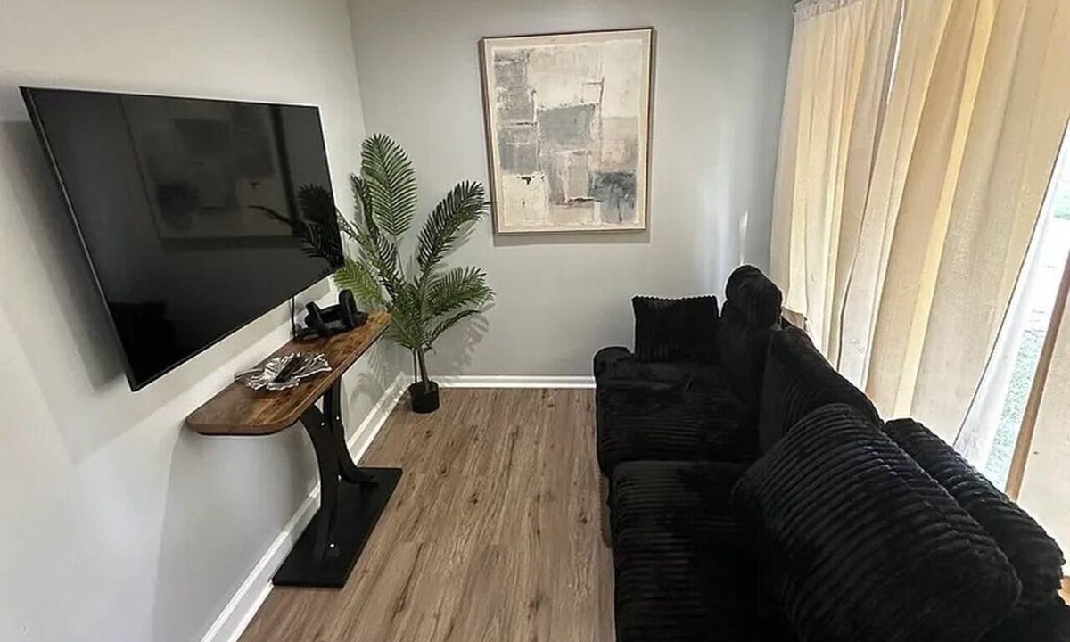 Tinley Park House | Modern 3BD 1BA house - Tinley Park