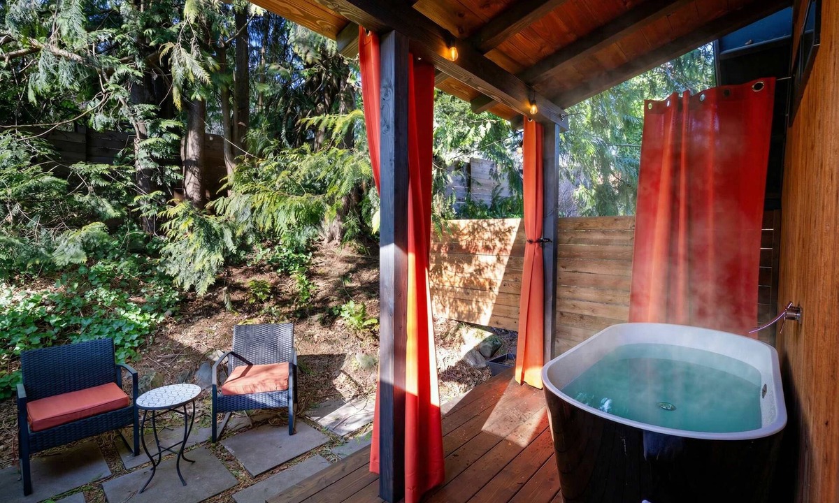 Stevenson Cabin | Modern A-Frame Cabin w/Soaking Tub | PNW Retreat