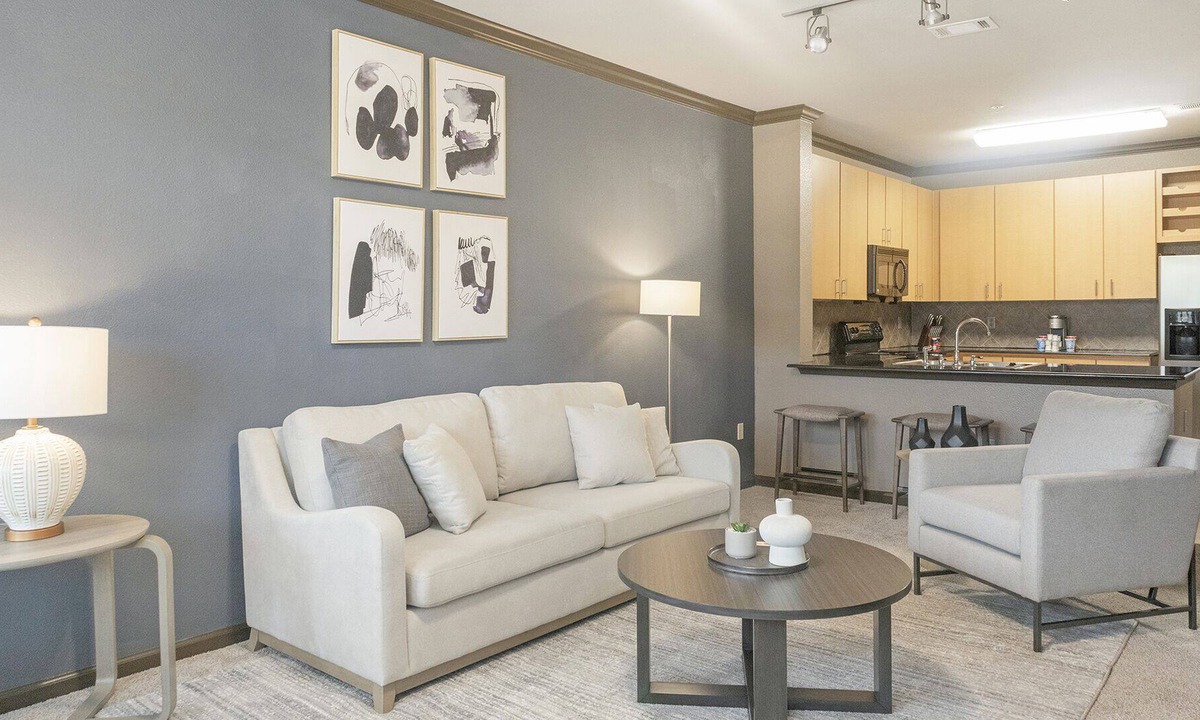 Mid City South Apartment | Modern Apartment in Prime Location (ID5426X47)