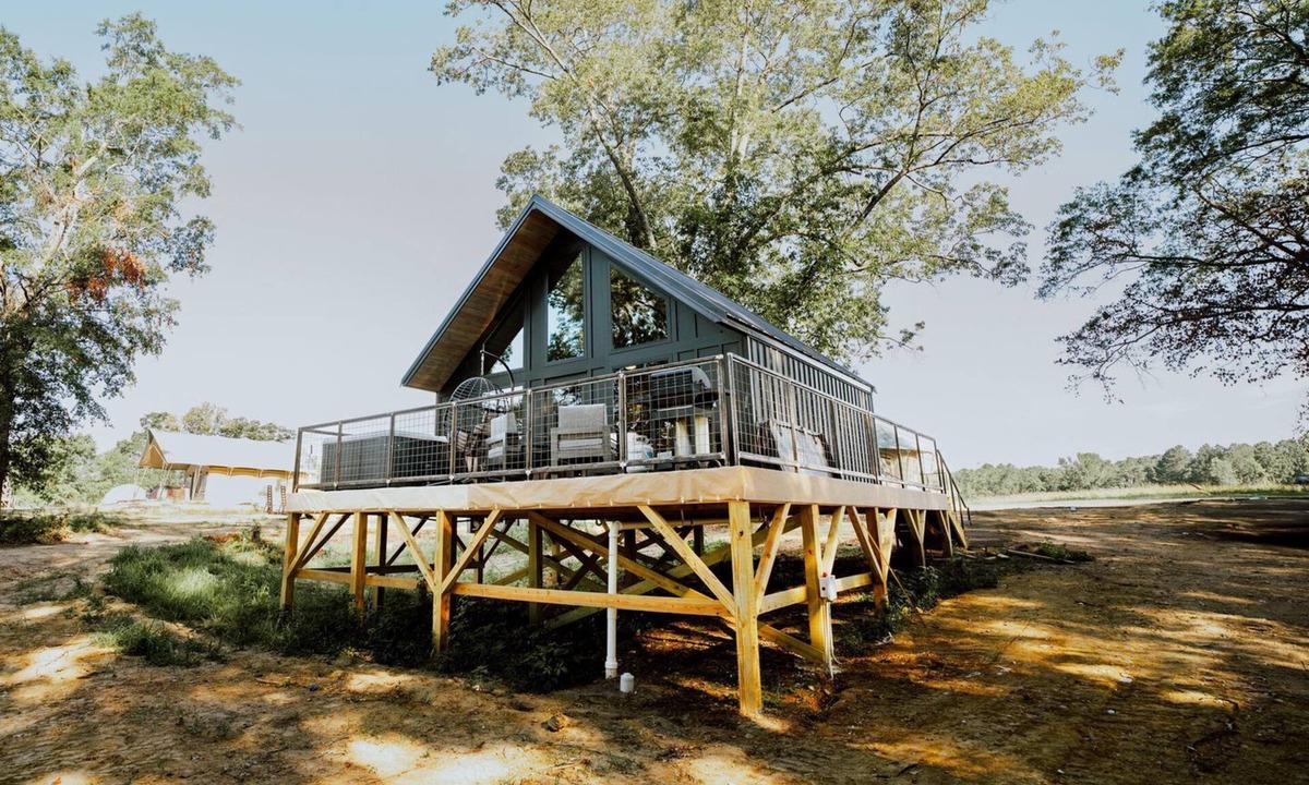 Coosa Cabin | Modern Cabin on Weiss Lake, Cedar Bluff, Alabama