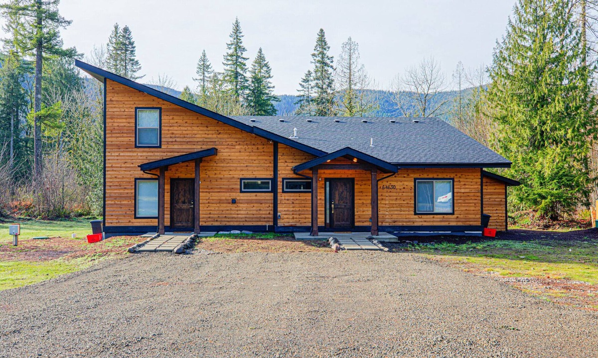 Brightwood Ski Chalet | Modern Chalet Mt. Hood Village
