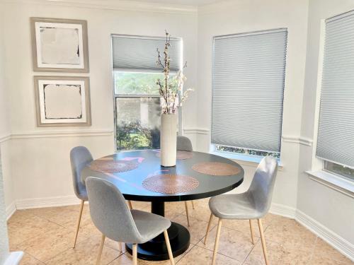 Channelview House | Modern Chic Home